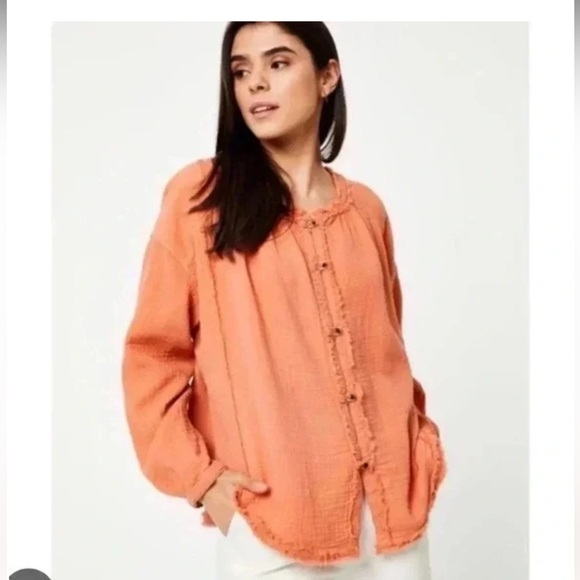 We The Free Moving Mountains Oversized Raw Hem Button Front Long Sleeve Large - Picture 2 of 8